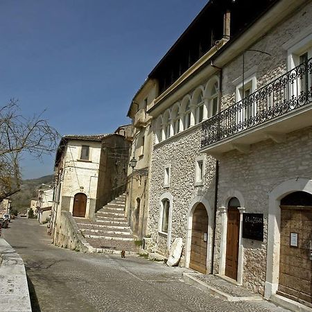 ホテル La Loggia Di Federico Navelli 部屋 写真