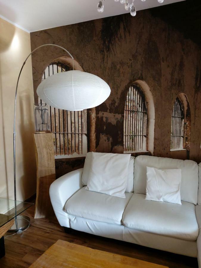 ホテル La Loggia Di Federico Navelli エクステリア 写真