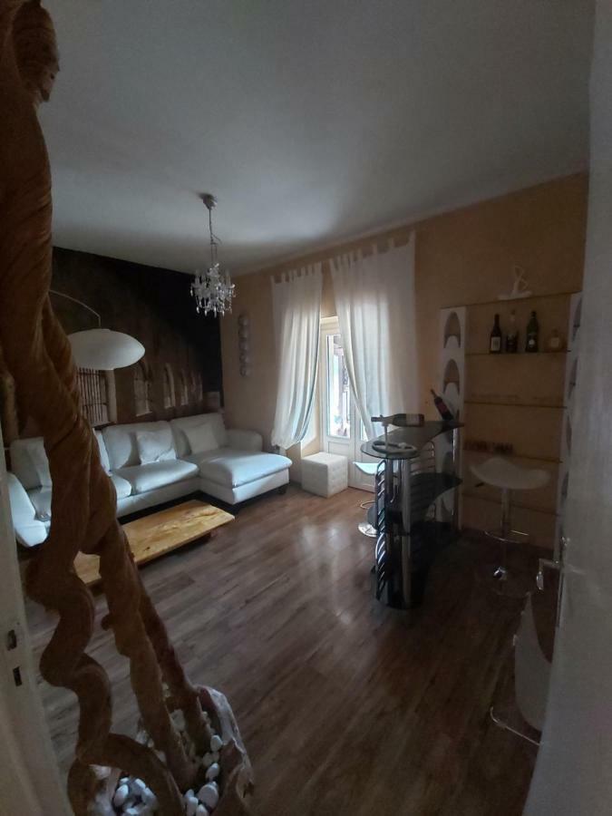 ホテル La Loggia Di Federico Navelli エクステリア 写真